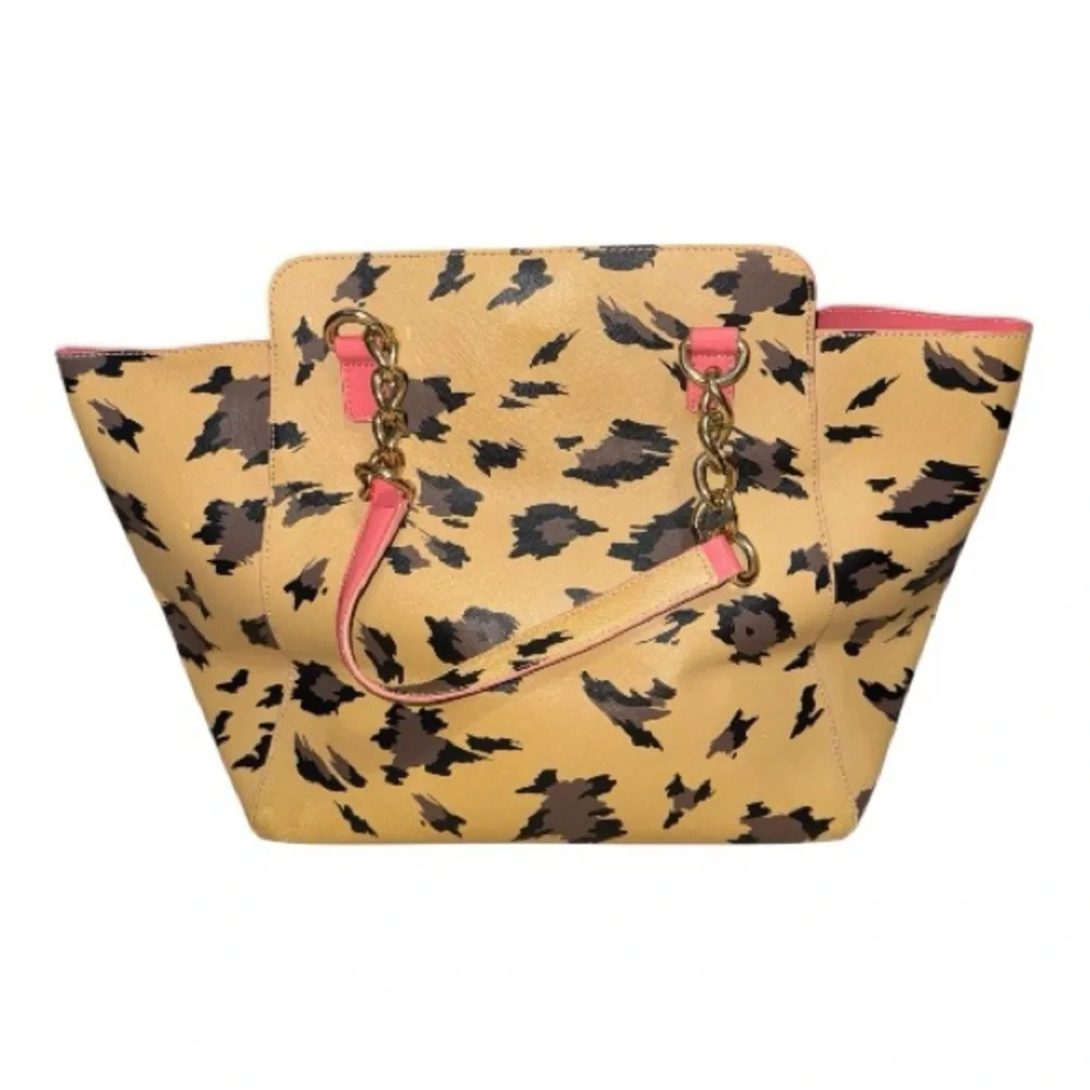 Juicy Couture Animal Print Tote with Pink and Gold Details *CALLOUTS*